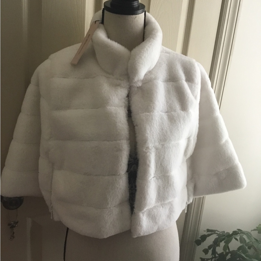 BCBG cape